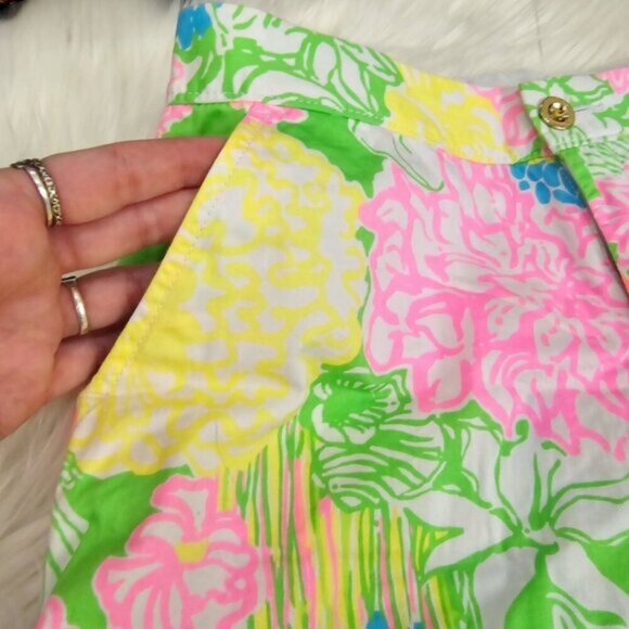 Floral Scalloped Hem Cotton Shorts – by Lilly Pulitzer Green Blue Resort Sz 00 - Picture 3 of 13